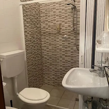 Ideal Hotel