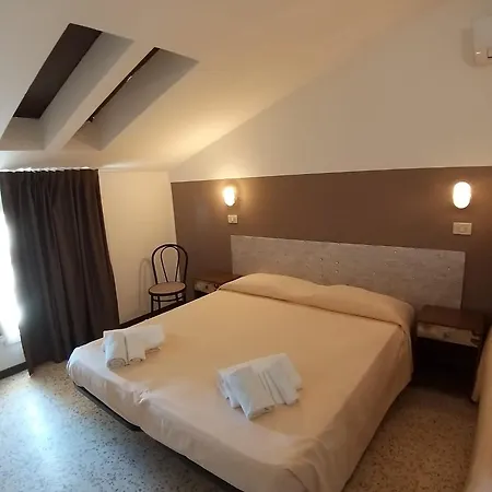 Ideal ホテル リミニ