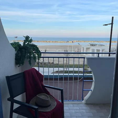 Ideal Hotel