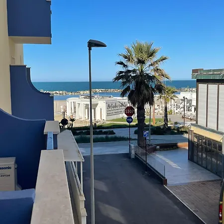 Ideal Hotel 3*