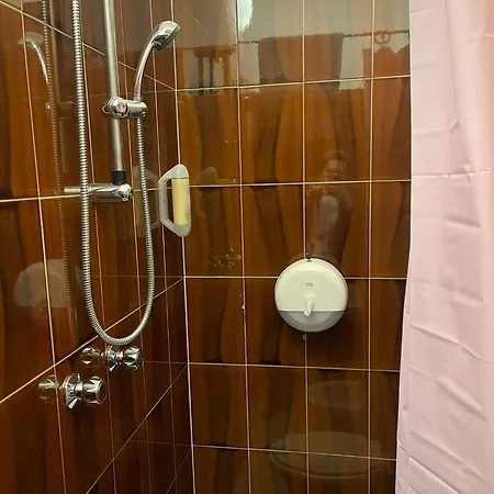 Ξενοδοχείο Ideal 3*