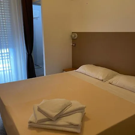 Ideal Szálloda 3*