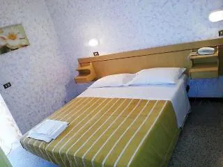 Szálloda Ideal